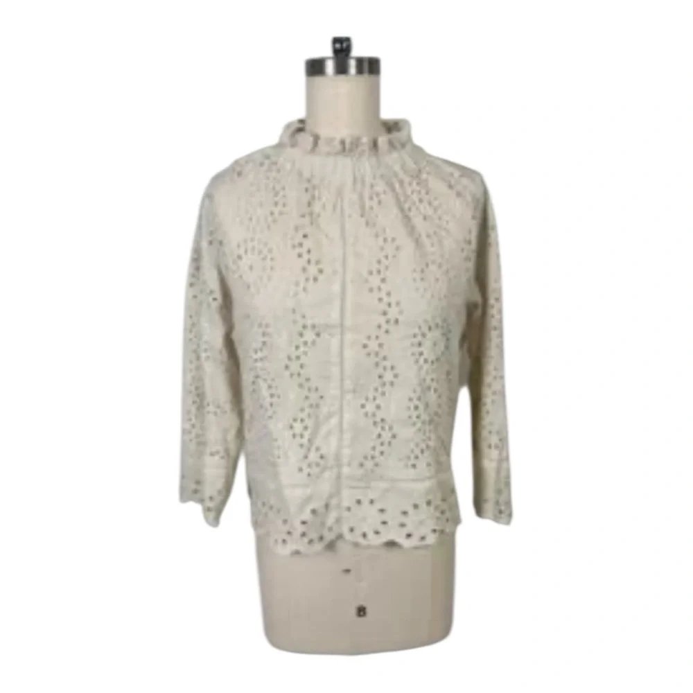 Jennifer & Grace White Floral Keyhole Blouse - Picture 2 of 6